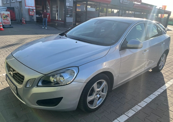 Volvo S60 cena 35000 przebieg: 199330, rok produkcji 2012 z Chełm małe 232